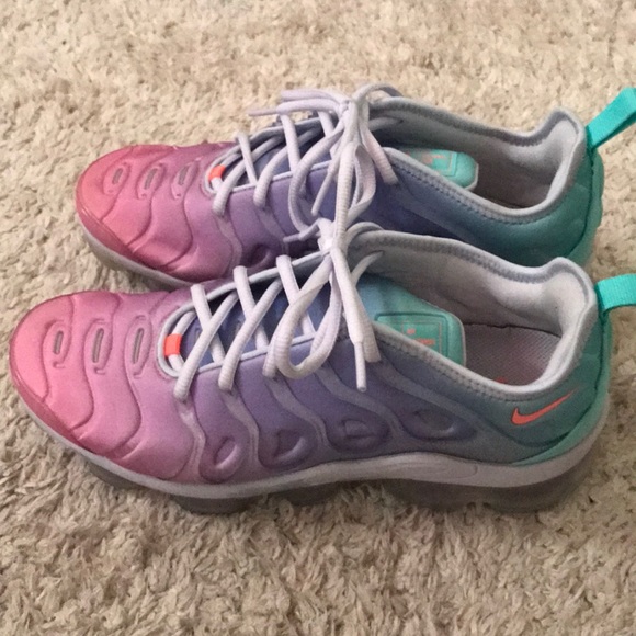 pink purple teal vapormax